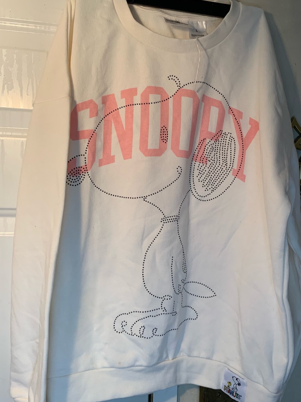 Peanuts White Crewneck Sweatshirt with Pink SNOOPY Graphic